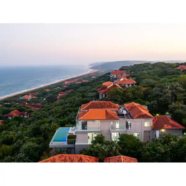 MASTERPIECE OF LUXURY AND ELEGANCE IN ZIMBALI ESTATE