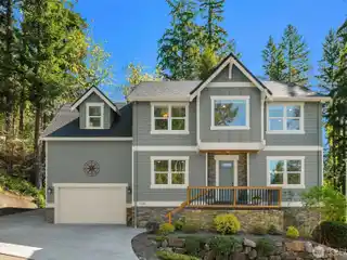 Flexible Northwest Craftsman