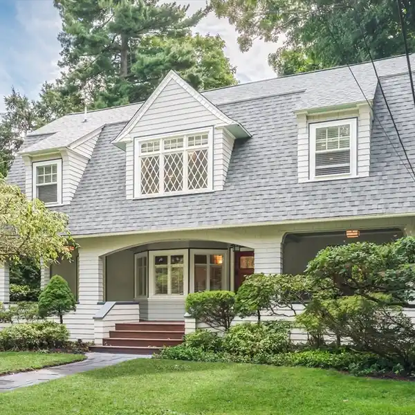 DISTINCTIVE HOME WITH TIMELESS DETAILS