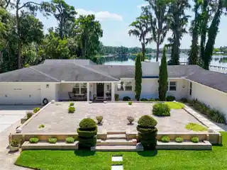 Private Lakefront Sanctuary