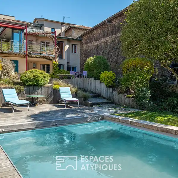 CHARMING TOWNHOUSE WITH A WARM ELEGANT ATMOSPHERE