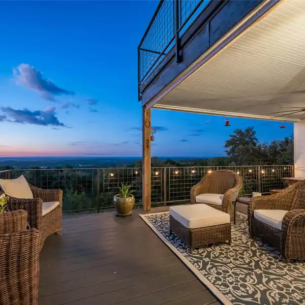HILL COUNTRY PARADISE AT MORGAN HILLTOP