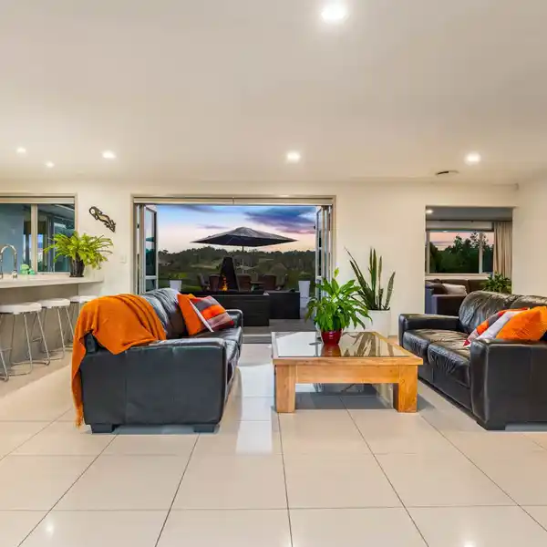 MODERN HOME ON LUSH 2.5 ACRES