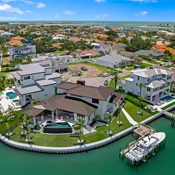 WATERFRONT ARCHITECTURAL EXCELLENCE