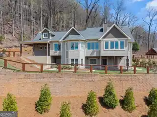 Breathtaking 16-Acre Homestead