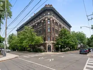 Singular Residence in the Iconic Argyle Lofts
