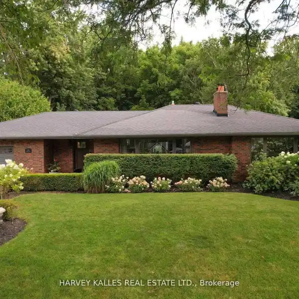 FAMILY CHERISHED CLASSIC BRICK BUNGALOW