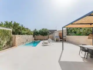 Fantastic Townhouse with Pool Completely Renovated in Campanet