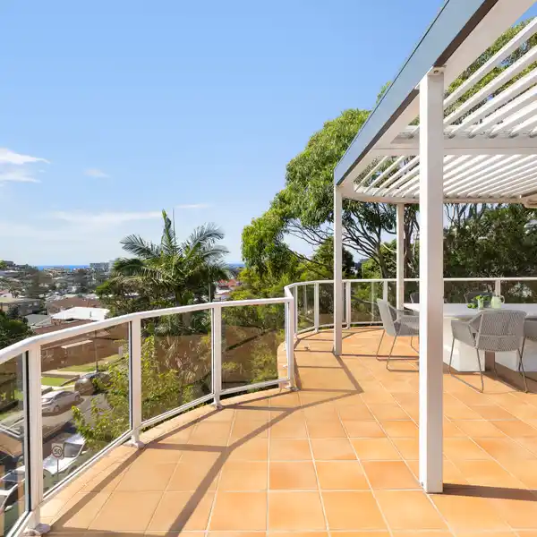 CREATE YOUR MASTERPIECE IN AN EXCLUSIVE LOCATION