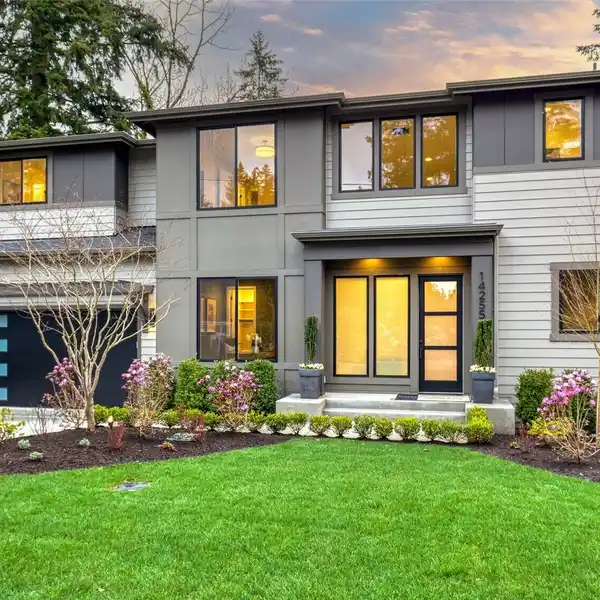 NORTHWEST CONTEMPORARY GEM