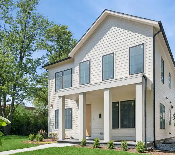 FANTASTIC NEW CONSTRUCTION HOME