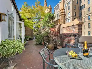 Art Deco Penthouse with Panoramic Manhattan Terrace