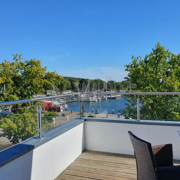 MODERN SEA VIEW PENTHOUSE