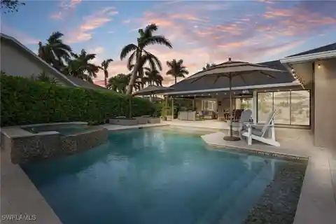 Amazing Gulf Access Pool Home