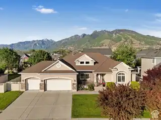 Exceptional Residence in Prestigious Bellevue