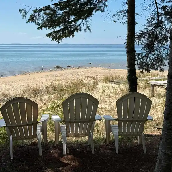 MAGICAL LIVING ON LAKE MICHIGAN