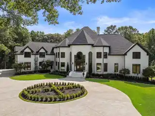 Grand Montclair Estate