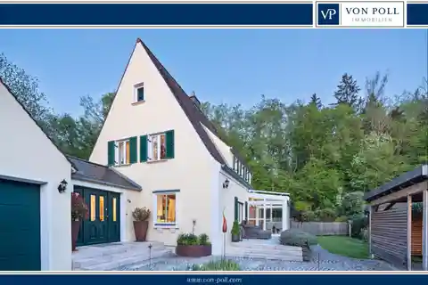 Detached House with Direct Forest Access – Stylish Living in a Natural Location