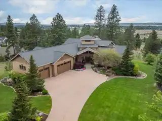 Luxury Meets Lifestyle in Legacy Ridge Estates