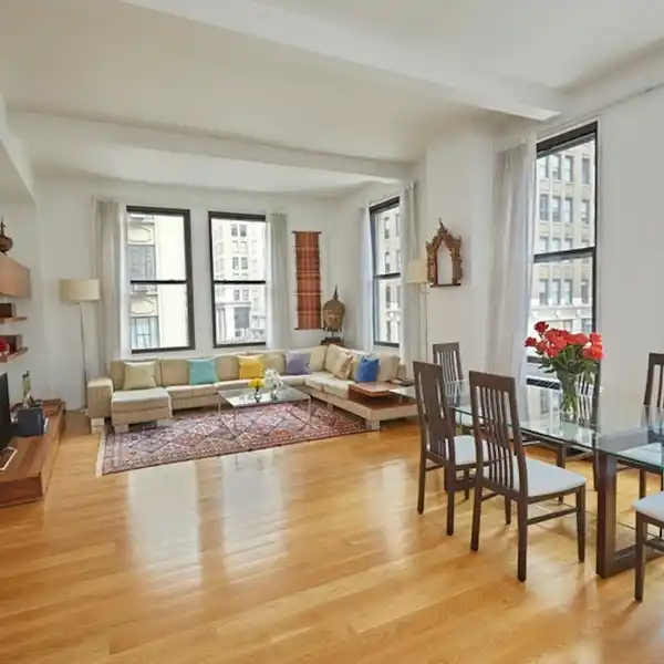 EXCEPTIONAL SUN-FILLED LOFT