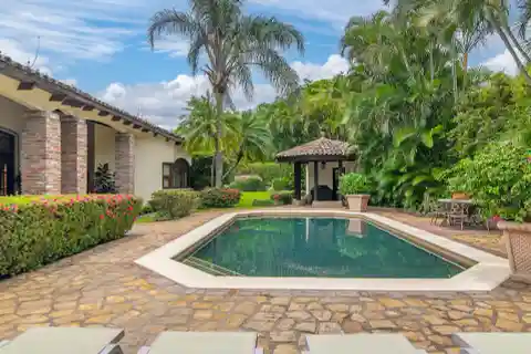 Gorgeous House in Exclusive Bosques De Lindora