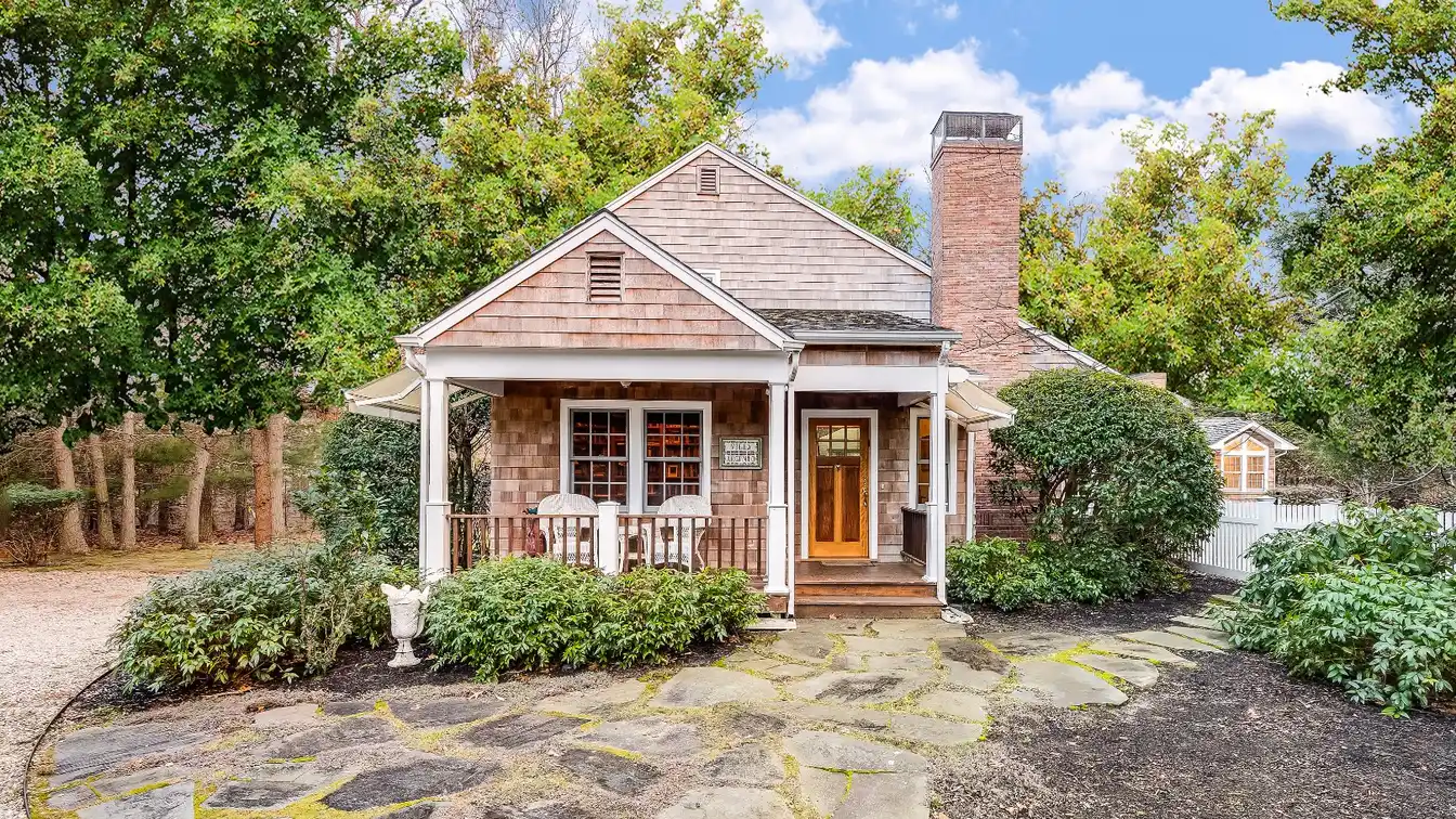 Wonderfully Renovated Wainscott Residence