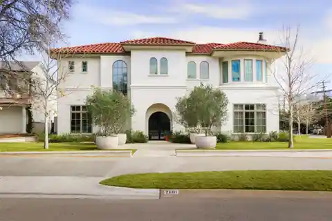 Exceptional Corner Estate in Pemberton Heights