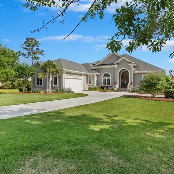 SPECTACULAR CUSTOM HOME IN HAMPTON HALL