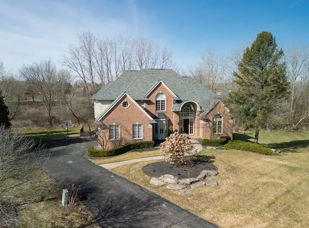 Grand Colonial in Century Oak