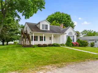 Waterfront Living with Stunning Niantic River Views