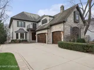 Luxury Meets Function on Tree-lined Street
