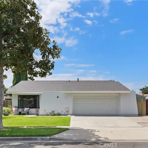 SPACIOUS SINGLE-STORY GEM