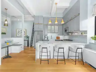 Sun-splashed Loft on a Semi-private Floor