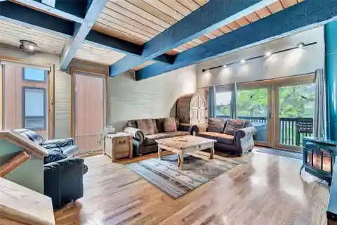 Turn-key Townhome in Prime Ski Location