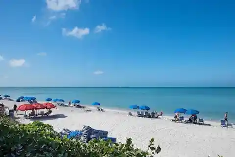 Updated Condo at the Dorchester in Pelican Bay