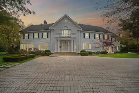 Grand and Timeless Colonial