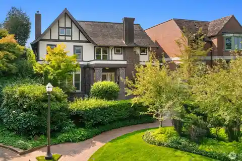 Exceptional Home in the Historic Harvard-Belmont District