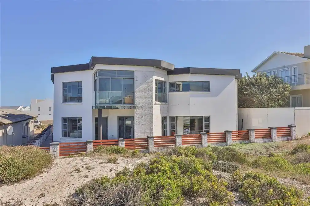 Discover Coastal Elegance