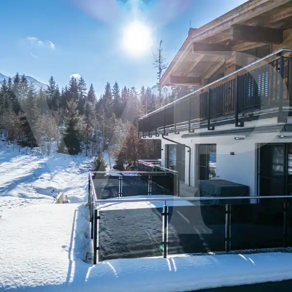 SUNNY RESIDENCE WITH MOUNTAIN VIEWS