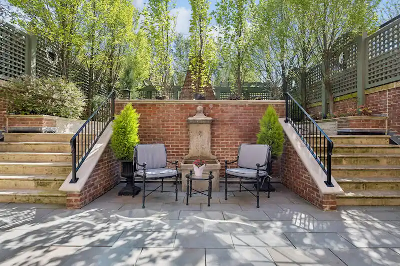 Exquisitely Detailed and Thoughtfully Designed East Lincoln Park Home