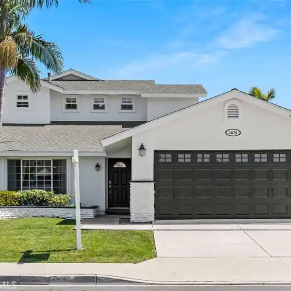 UPGRADED HOME IN THE DESIRABLE STATE STREETS