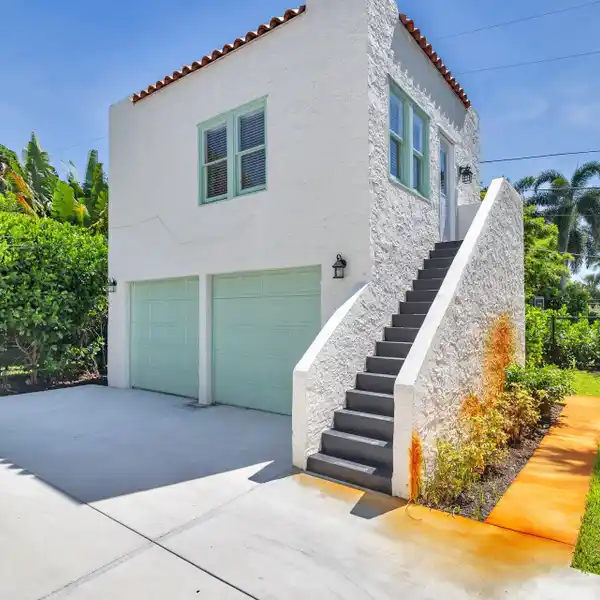 TIMELESS 1925 MEDITERRANEAN HOUSE