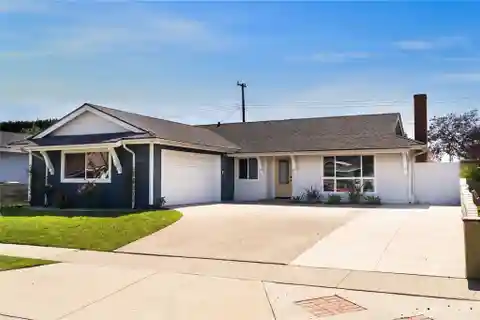Stunning and Spacious Home in a Prime Neighborhood