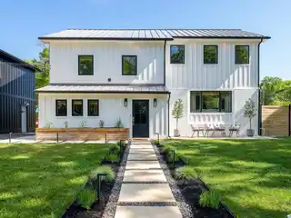 Craftsman Charm Meets Modern Coastal Living