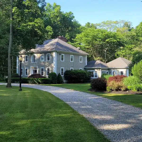 EXCEPTIONAL PRIVATE 25 ACRE PROPERTY