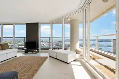 Freehold City Home in Premium Location