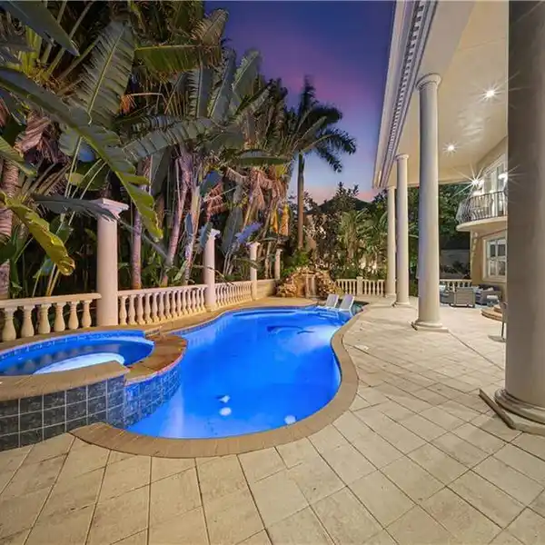 A GEM IN GATED HEMINGWAY PLACE