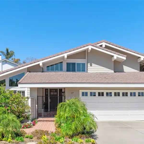 IMMACULATE REMODELED HOME IN HIGHLAND LUSK