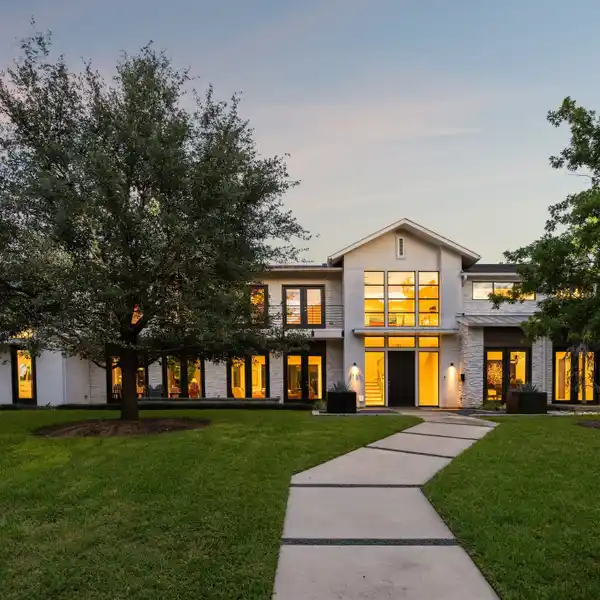 GREEN BUILT SMART HOME IN PRESTON HOLLOW