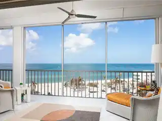 Spectacular Penthouse in Barefoot Beach Club